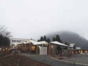 structure de toit tendue en bois en Chine