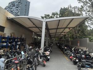 Toit tendu pour parking